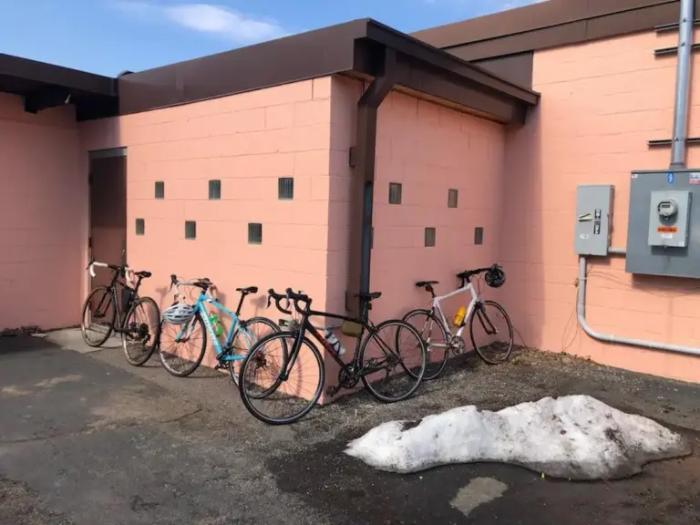 Image of bikes outside of Dogwood Coffee on Lake Street.